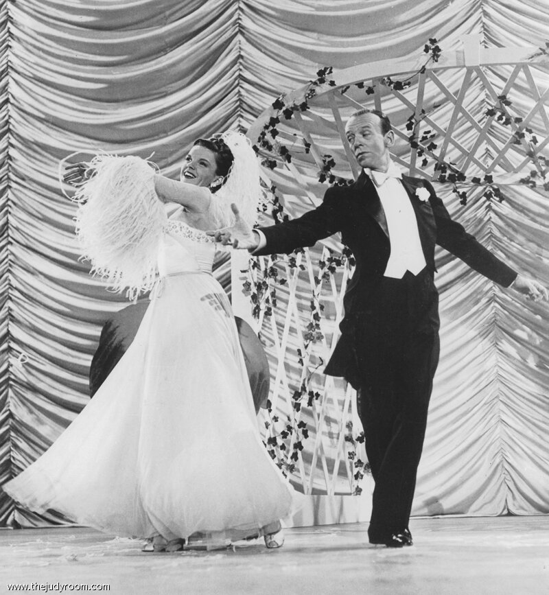 1948.花开蝶满枝 彩色中字 高清 美国爱情歌舞 豆瓣7.6 Easter Parade