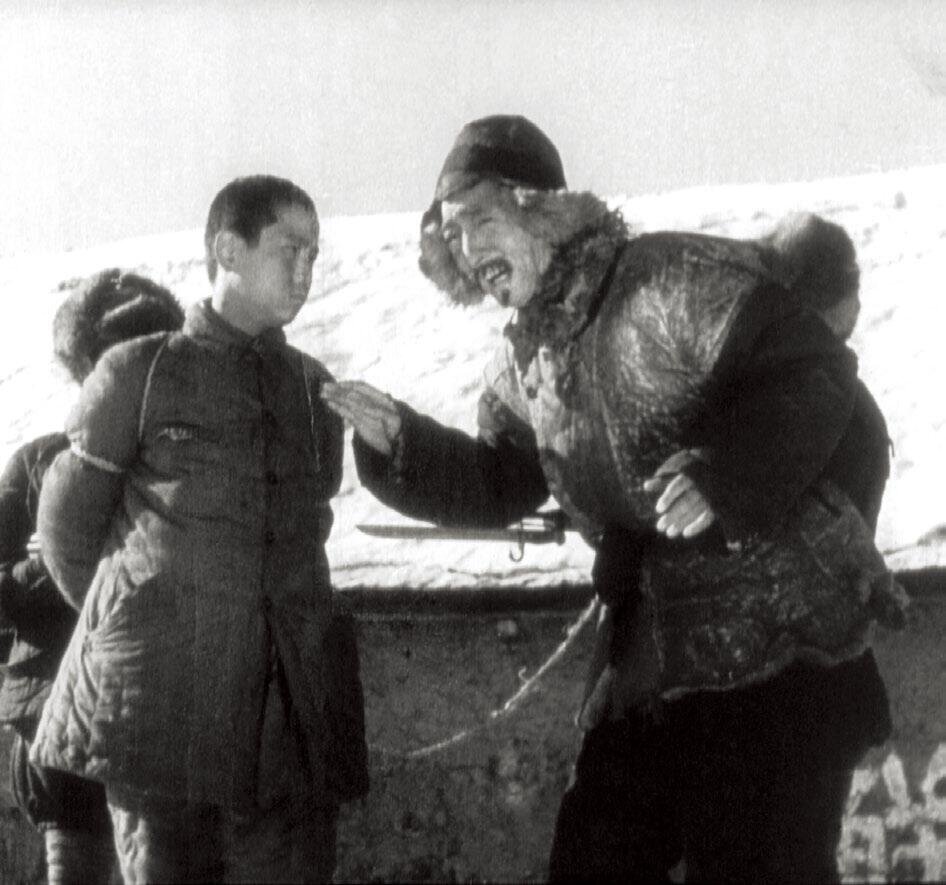 1948.留下他打老蒋吧 有声黑白 标清偏暗 豆瓣5.9