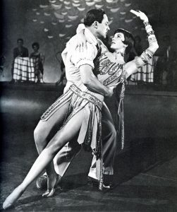 1952.雨中曲 彩色 中字 国英双语 美国喜剧歌舞 高清 豆瓣9.1 .BluRay.720p.x264.2Audio.AAC-iSCG