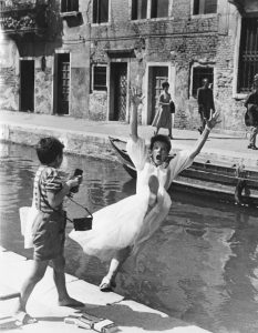 1955.夏日时光 彩色 中字 英美爱情 高清 豆瓣7.5 Summertime
