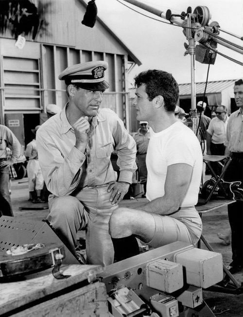 1959.粉红色潜艇 彩色中字 高清 美国喜剧爱情战争 豆瓣7.9 Operation Petticoat 1080p.BluRay.x264