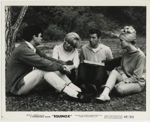 1970.黎明前的野兽 彩色 中字 清晰 美国恐怖冒险悬疑 豆瓣5.8 .Equinox.D9.MiniSD-TLF