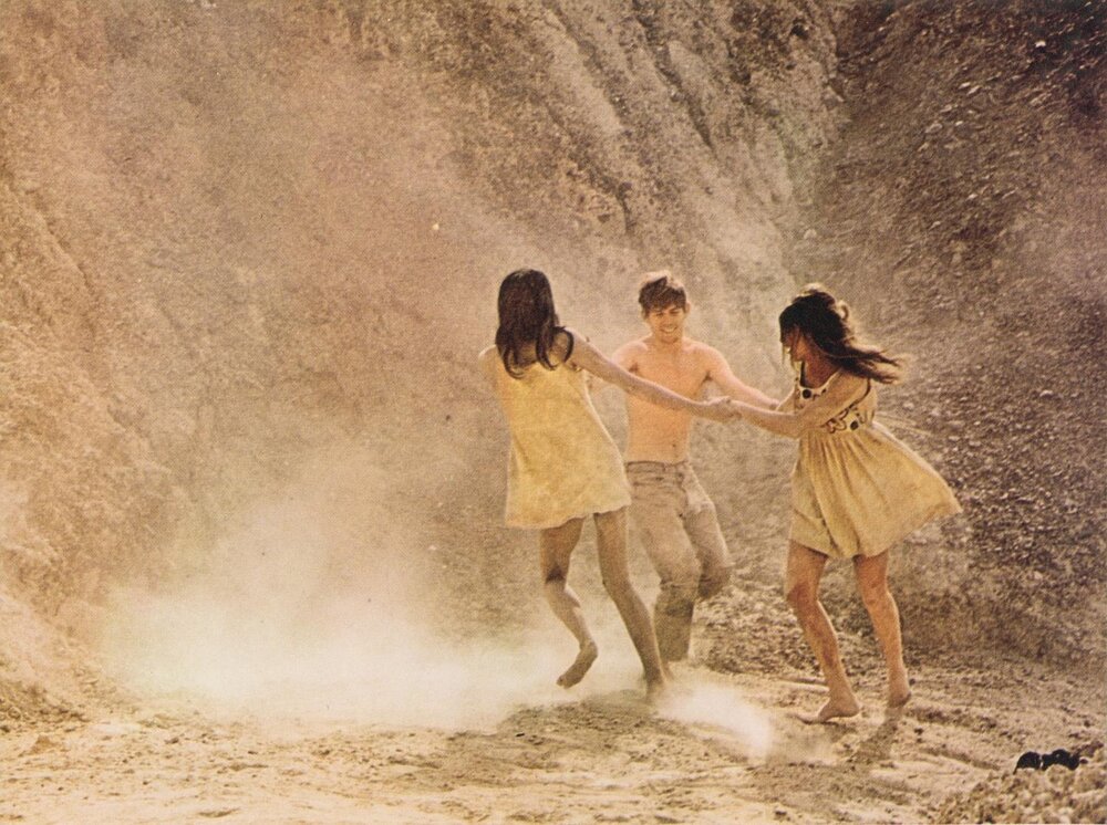 1970.扎布里斯基角.彩色 中字 标清 美国剧情 豆瓣8.0 D9.MiniSD-TLF
