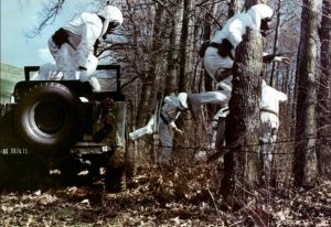 1973.杀出狂人镇.彩色中字 高清 美国惊悚恐怖 豆瓣6.7 The Crazies