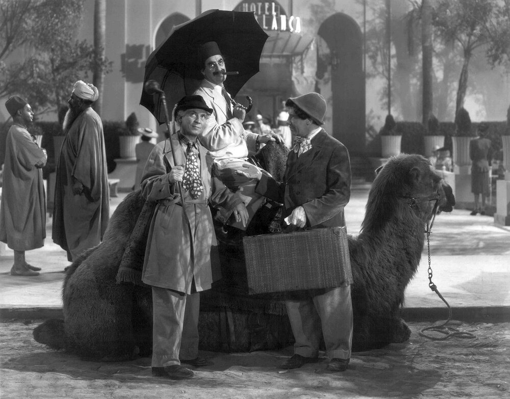 1946.卡萨布兰卡之夜 黑白 中字 高清 美国喜剧 豆瓣8.3  A Night in Casablanca. BluRay