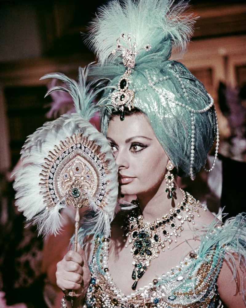 1966.谍海密码战 彩色 中字 美国爱情惊悚冒险 高清 豆瓣7.4 Arabesque