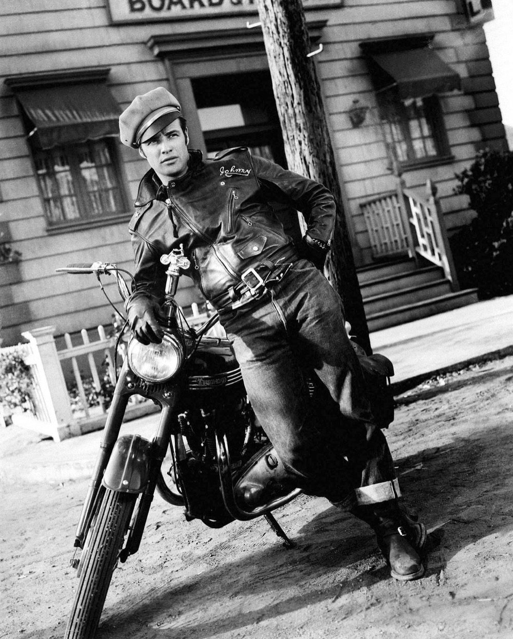1953.飞车党 黑白 中字 美国剧情 高清 豆瓣7.2 The.Wild.One.BD.MiniSD-TLF
