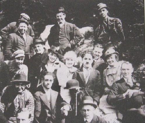 [在公园].In.the.Park.1915.BluRay.1080p.x264.FLAC-CMCT