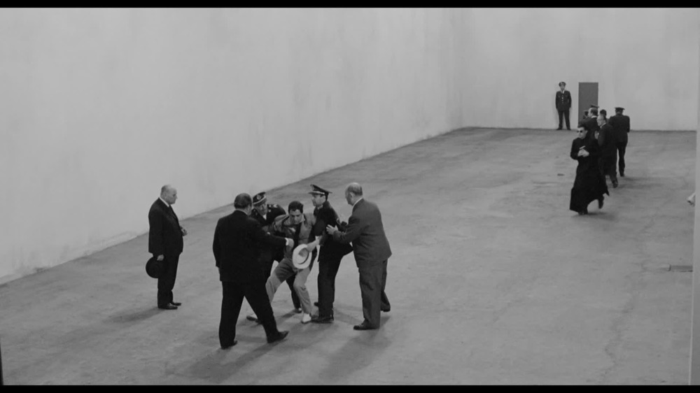 1963.刽子手 黑白中字 高清 西意喜剧 豆瓣8.0 The.Executioner.BluRay.x264.AAC